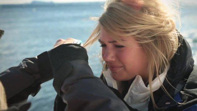 Kate Upton eksi 33 derecede bikinili