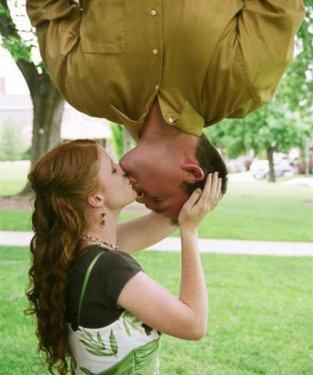 Sınırları zorlayan sevgililer günü fotoğrafları