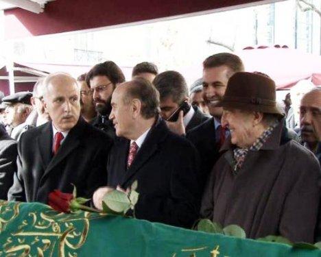 Mustafa Sarıgül'den Kadir Topbaş'a öpücük