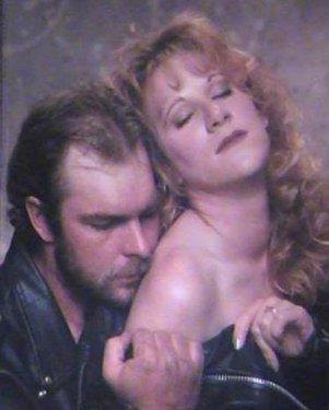 Sınırları zorlayan sevgililer günü fotoğrafları