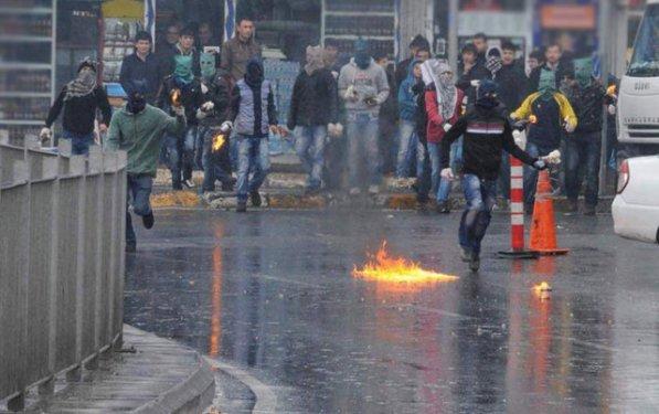 Okmeydanı'nda halk otobüsüne saldırı
