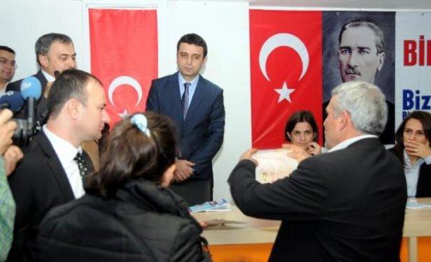 Bakan Eroğlu'na kızan vatandaş ağladı