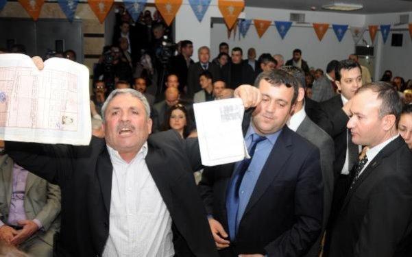 Bakan Eroğlu'na kızan vatandaş ağladı