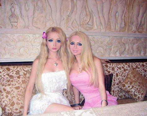 Gerçek Barbie Valeria'nın ailesi ve dostları