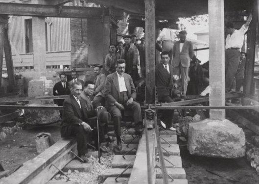 Atatürk'ün çok özel fotoğrafları müzayedeye çıkıyor