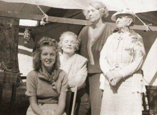 Ünlülerin görülmemiş fotoğrafları