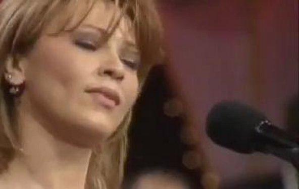 Yaşar Nuri Öztürk nişanlandı