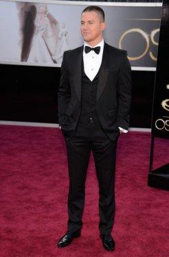 85. Oscar Töreni - Kırmızı Halı 