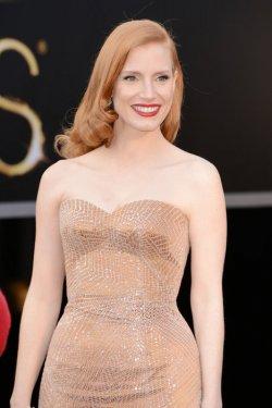 85. Oscar Töreni - Kırmızı Halı 