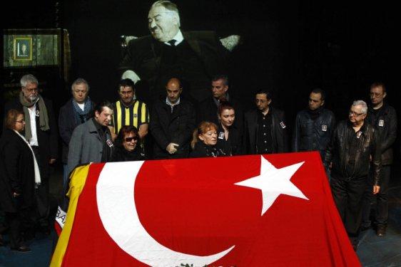 Osman Gidişoğlu son yolculuğuna uğurlandı