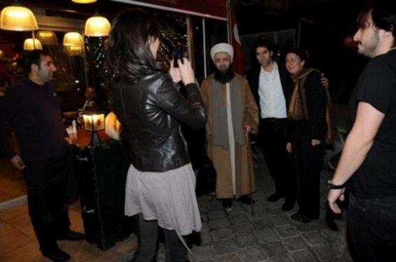 Cübbeli Ahmet'in boğaz keyfi