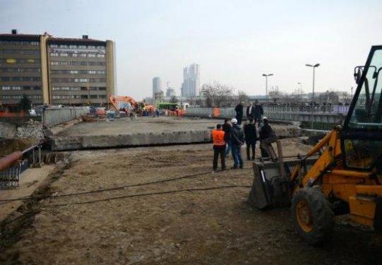 Talatpaşa köprüsü taşınarak yıkılıyor