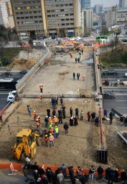 Talatpaşa köprüsü taşınarak yıkılıyor