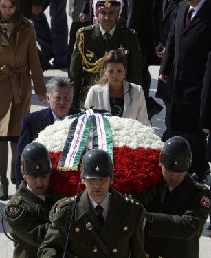 Ürdün Kralı Anıtkabir ziyaretinde ağladı