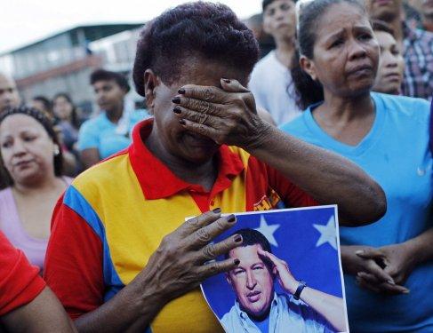 Güney Amerika Hugo Chavez için yasta