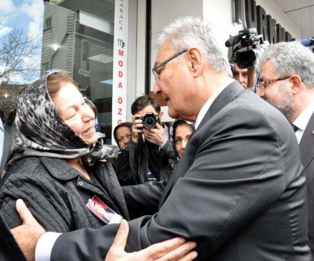 Kılıçdaroğlu ve Baykal cenaze töreninde buluştu