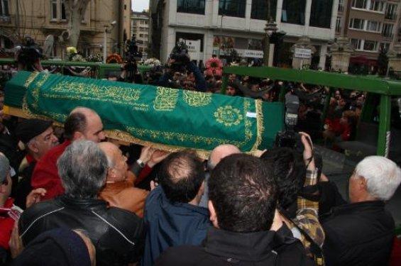 Metin Serezli son yolculuğuna uğurlandı