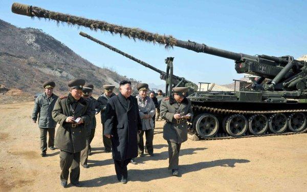 Kim Jong Un'un askeri gezisinden kareler