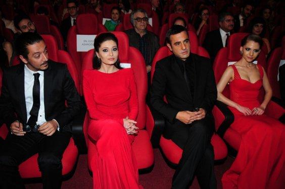 Aşk Kırmızı filminin galası