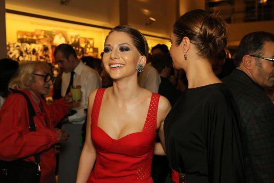 Aşk Kırmızı filminin galası