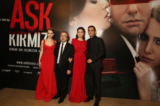 Aşk Kırmızı filminin galası