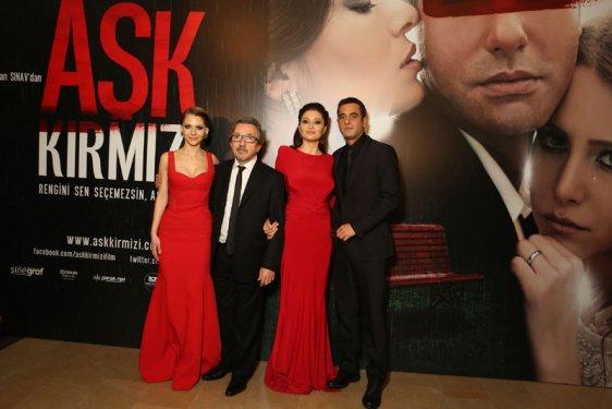 Aşk Kırmızı filminin galası