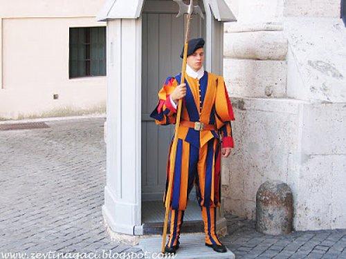 Vatikan'ın isviçreli muhafızları