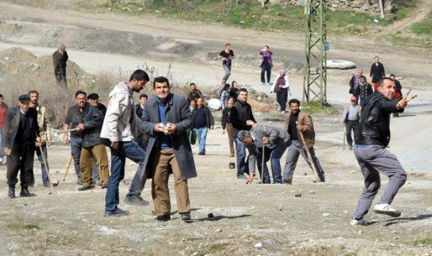 Ankara Dikmen'de gecekonducu terörü