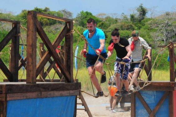 Survivor ilk dokunulmazlık oyunu