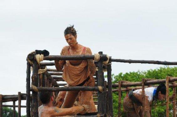 Survivor ilk dokunulmazlık oyunu