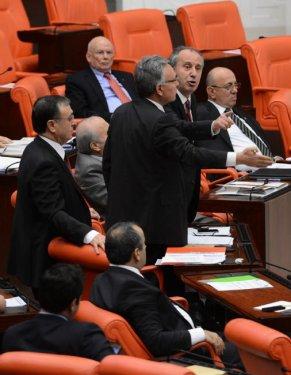 TBMM'de AK Partili ve CHP'li vekiller arasında gerginlik