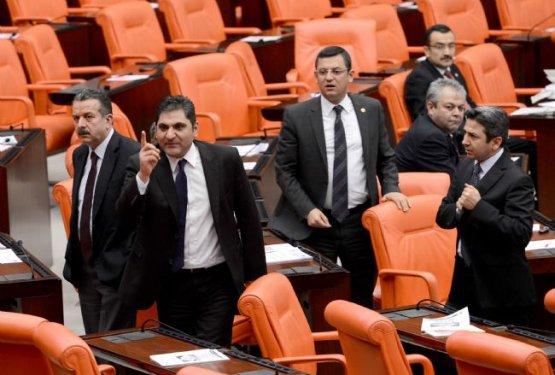 TBMM'de AK Partili ve CHP'li vekiller arasında gerginlik