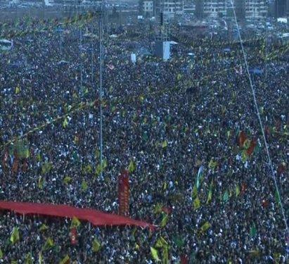 Diyarbakır'da tarihi Nevruz kutlaması