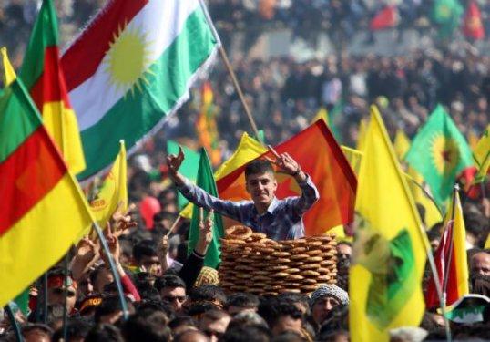 Diyarbakır'da tarihi Nevruz kutlaması