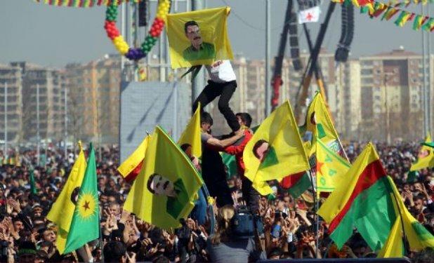 Diyarbakır'da tarihi Nevruz kutlaması