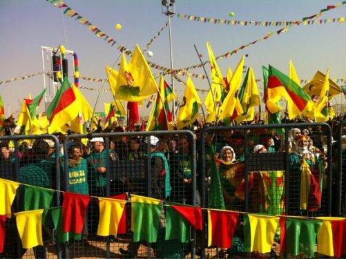 Diyarbakır'da tarihi Nevruz kutlaması