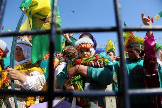 Diyarbakır'da tarihi Nevruz kutlaması