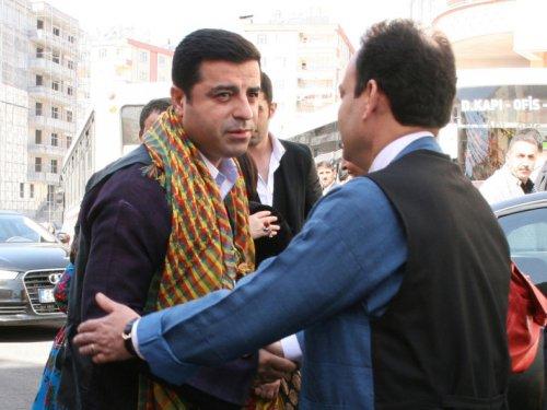 Diyarbakır'da tarihi Nevruz kutlaması