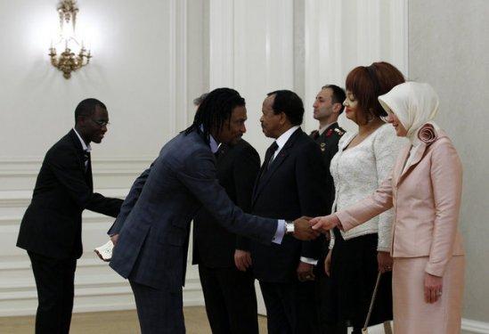 Kamerunlu futbolcular Köşk'te