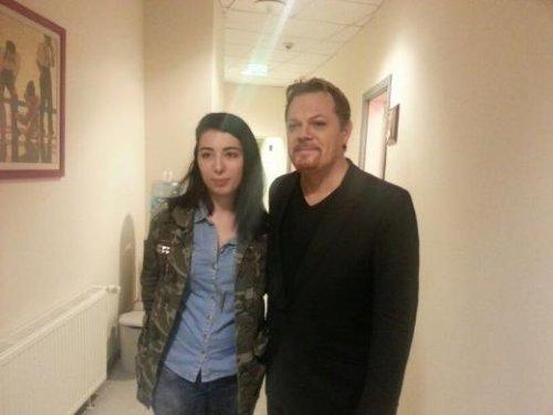 Eddie Izzard şovuna metroyla geldi
