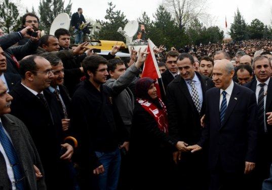 Alparslan Türkeş'in mezarı başındaki anma