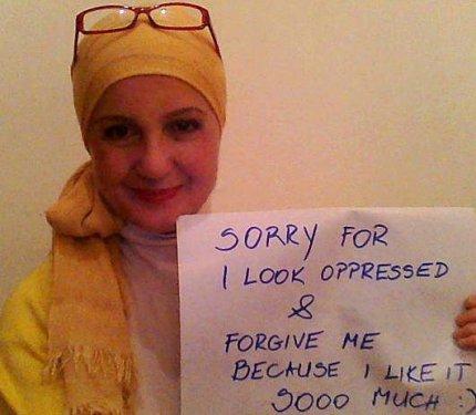 Müslüman Kadınlar FEMEN'e Karşı