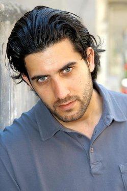 Hangi ünlü kimin akrabası