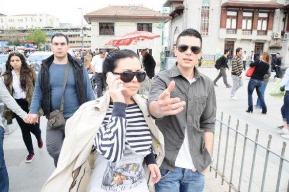 Rüzgar Erkoçlar sevgilisiyle görüntülendi