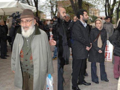 Timur Savcı'nın kardeşi gözyaşlarıyla uğurlandı