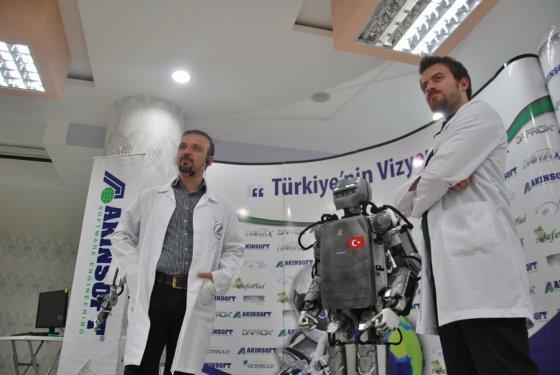 Yerli insansı robot AKINCI 2
