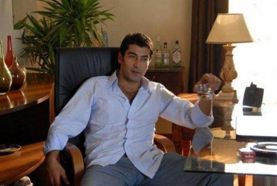 Ünlüler hangi takımı tutuyor