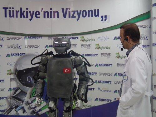 Yerli insansı robot AKINCI 2