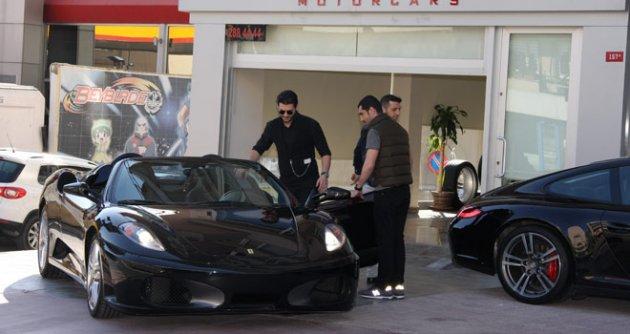 Tolgahan Sayışman'ın Ferrari'si