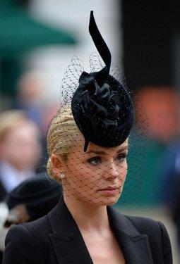  Margaret Thatcher uğurlanıyor